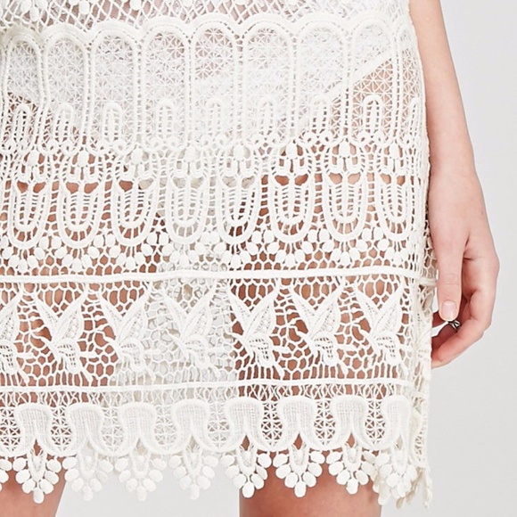 Forever-21-Boho-Cream-Ornate-Crochet-Tunic-Dress - Picture 2 of 8